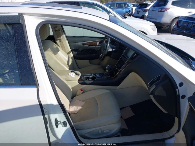 JN1BV7AR8EM693578 Infiniti Q50 Premium
