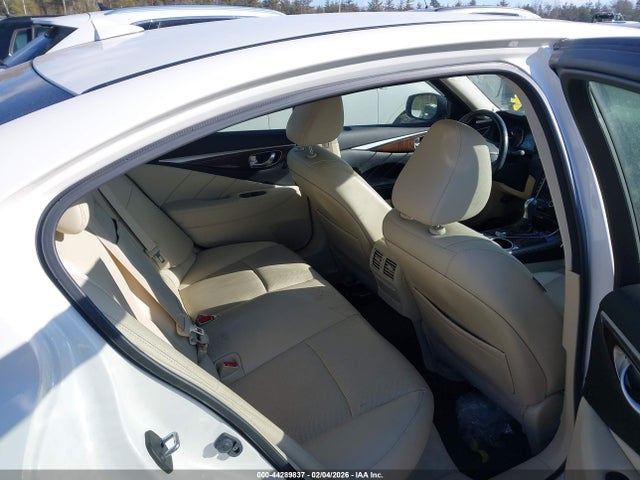 JN1BV7AR8EM693578 Infiniti Q50 Premium