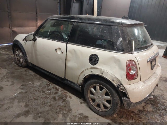 2013 MINI HARDTOP WMWSU3C58DT692502 Photo 2