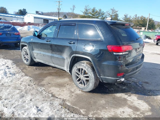 2017 JEEP GRAND CHEROKEE 1C4RJFAG4HC670597 Photo 2