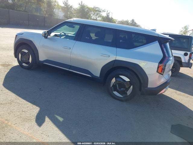 2026 Kia Ev9 Wind მანქანა იყიდება აუქციონზე, vin: 5XYAFFS53TG004797, აუქციონის ნომერი: 44289881