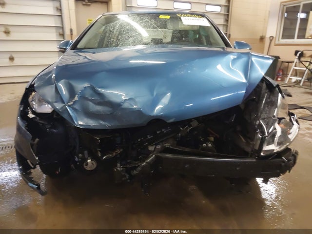 WVWKP7AU0GW915808 Volkswagen E-golf Se