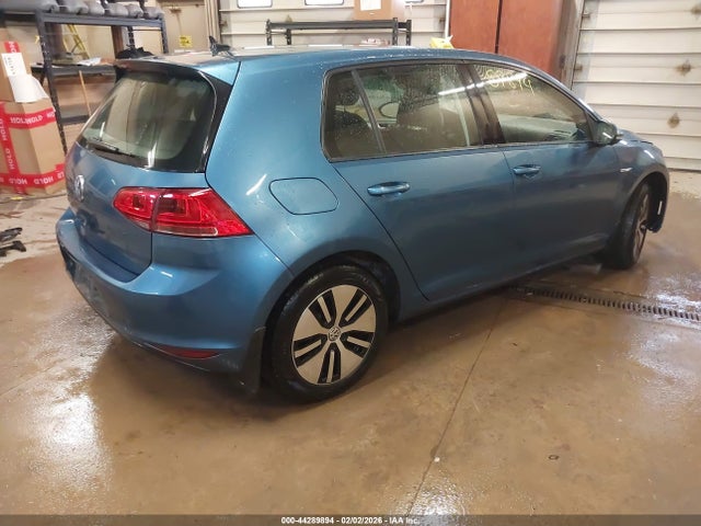 2016 VOLKSWAGEN E-GOLF WVWKP7AU0GW915808 Photo 3
