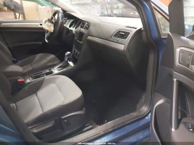 2016 VOLKSWAGEN E-GOLF WVWKP7AU0GW915808 Photo 4