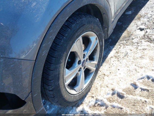 1FMCU0GX8EUB38143 Ford ESCAPE SE