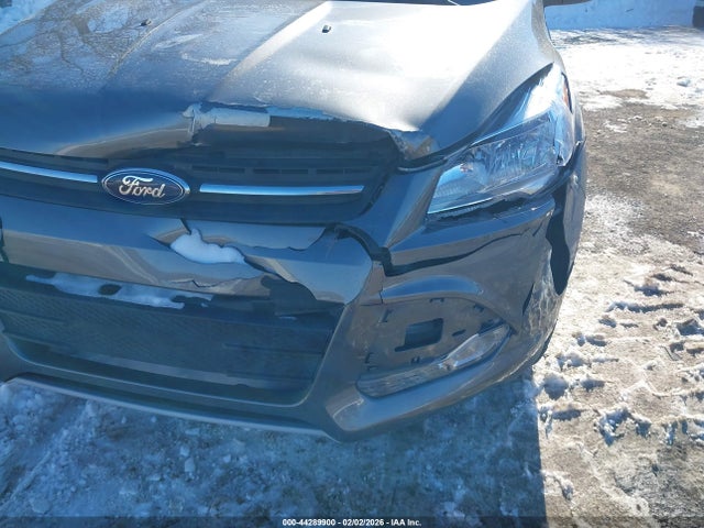 1FMCU0GX8EUB38143 Ford ESCAPE SE