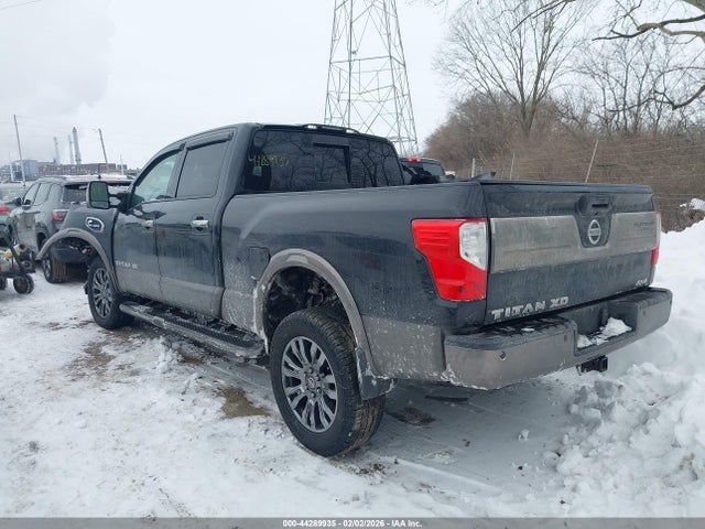 2016 NISSAN TITAN XD 1N6BA1F4XGN509884 Photo 2