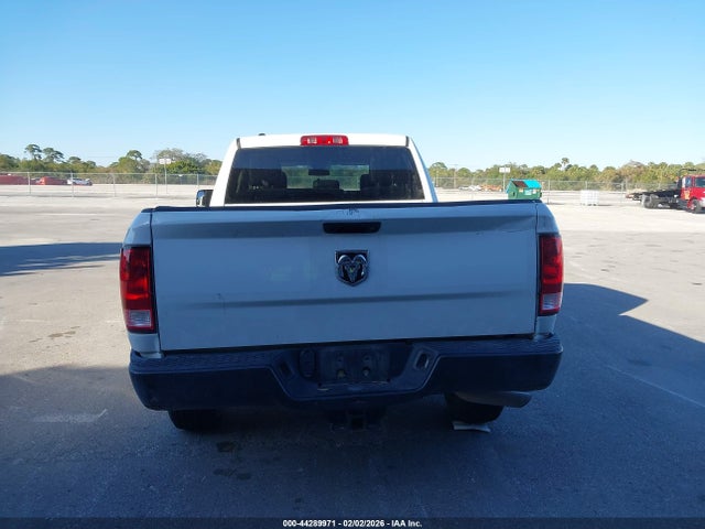 Продажа на аукционе авто 2023 Ram 1500 Classic Tradesman  4x2 6'4 Box, vin: 1C6RR6FG4PS592948, номер лота: 44289971