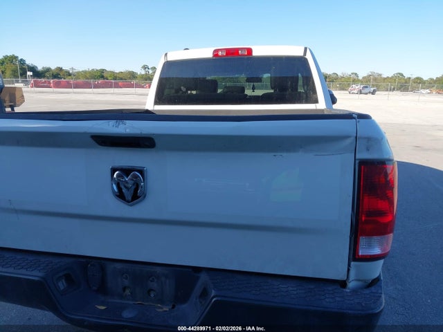 Продажа на аукционе авто 2023 Ram 1500 Classic Tradesman  4x2 6'4 Box, vin: 1C6RR6FG4PS592948, номер лота: 44289971