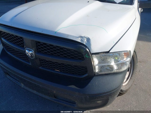 Продажа на аукционе авто 2023 Ram 1500 Classic Tradesman  4x2 6'4 Box, vin: 1C6RR6FG4PS592948, номер лота: 44289971