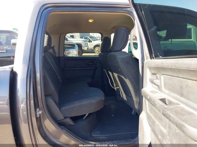 3C63RRGLXLG247170 RAM 3500 Tradesman 4x4 8&#039; Box