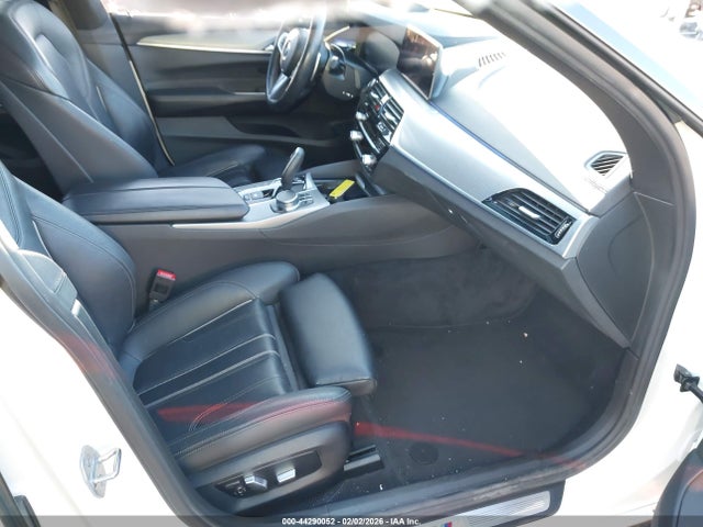2019 Bmw 640i Gran Turismo Xdrive მანქანა იყიდება აუქციონზე, vin: WBAJV6C55KBK08072, აუქციონის ნომერი: 44290052