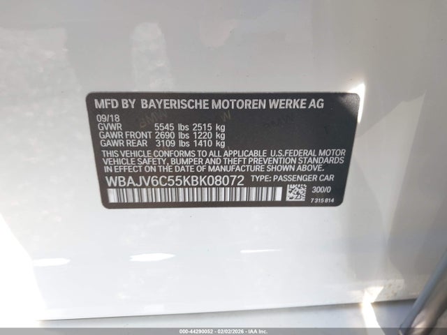 2019 Bmw 640i Gran Turismo Xdrive მანქანა იყიდება აუქციონზე, vin: WBAJV6C55KBK08072, აუქციონის ნომერი: 44290052