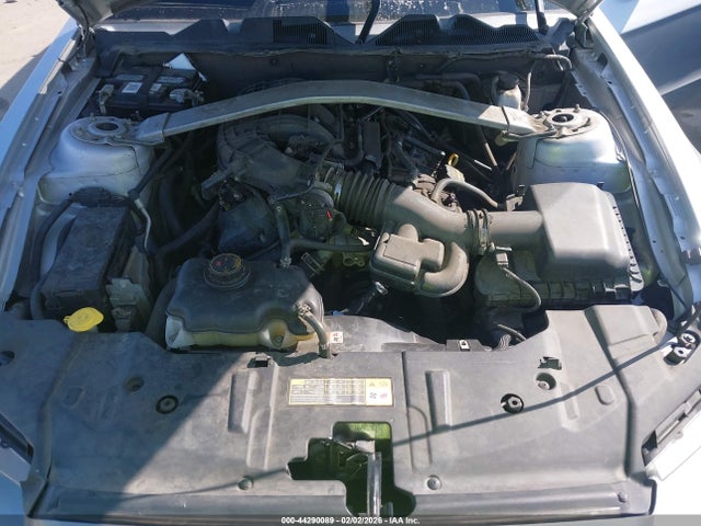 1ZVBP8EM3E5205897 Ford Mustang V6