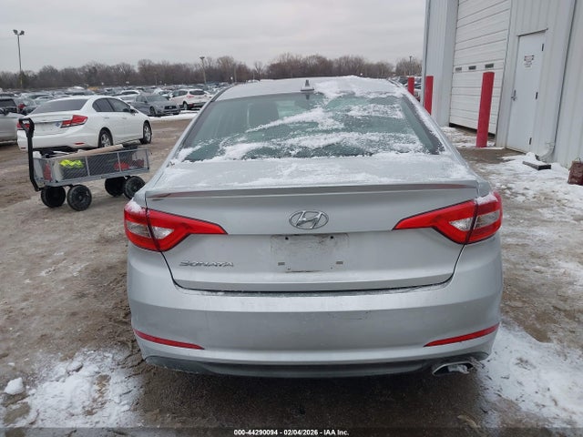 44290094 :رقم المزاد ، 5NPE24AF7FH229121 vin ، 2015 Hyundai Sonata Se مزاد بيع