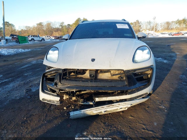 2023 PORSCHE MACAN WP1AA2A55PLB05695 Photo 5