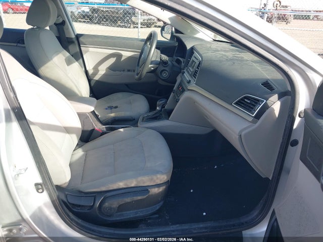Продажа на аукционе авто 2017 Hyundai Elantra Se, vin: KMHD74LF1HU128672, номер лота: 44290131