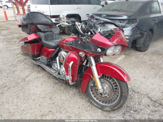 2013 HARLEY-DAVIDSON FLTRU 1HD1KGM17DB682698