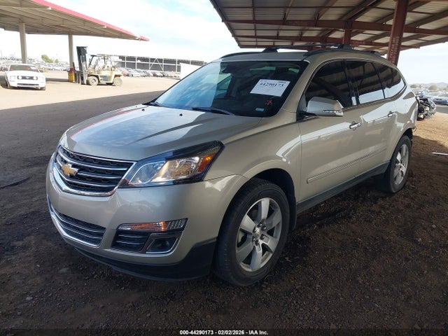 2015 CHEVROLET TRAVERSE 1GNKRJKDXFJ346104 Photo 1