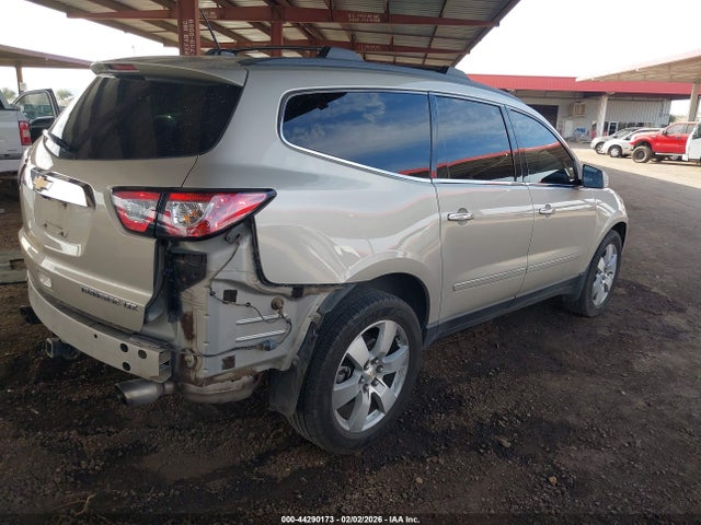 2015 CHEVROLET TRAVERSE 1GNKRJKDXFJ346104 Photo 3