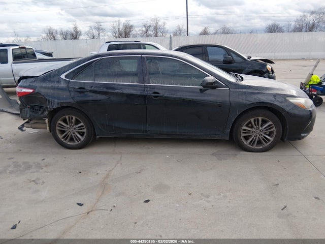4T1BF1FK1GU181274 Toyota CAMRY SE