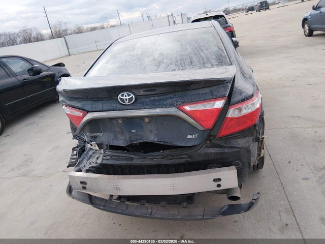 4T1BF1FK1GU181274 Toyota CAMRY SE
