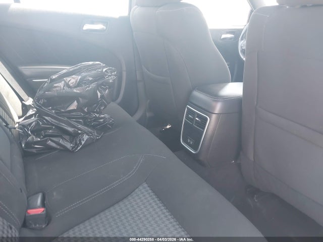 2C3CDXBG3PH569178 Dodge Charger Sxt