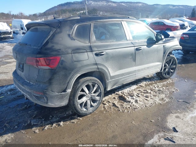 2022 VOLKSWAGEN TAOS 3VVSX7B22NM063568 Photo 3