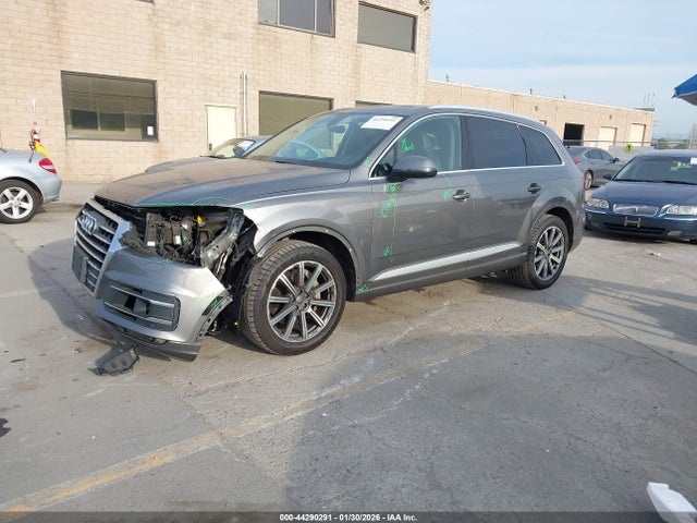 2017 AUDI Q7 WA1VAAF73HD058678 Photo 1