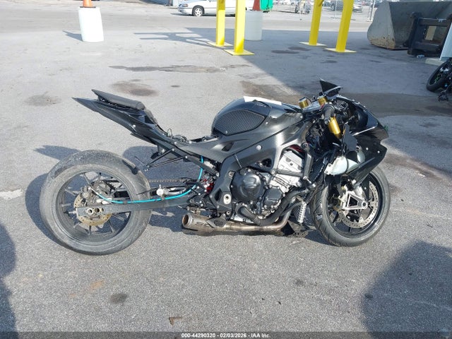 44290320 :رقم المزاد ، WB10D2109FZ352610 vin ، 2015 Bmw S 1000 Rr مزاد بيع