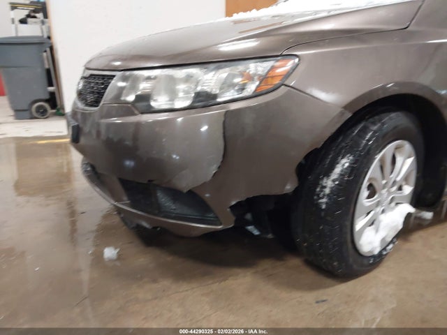 2013 KIA FORTE KNAFU4A26D5679767 Photo 5