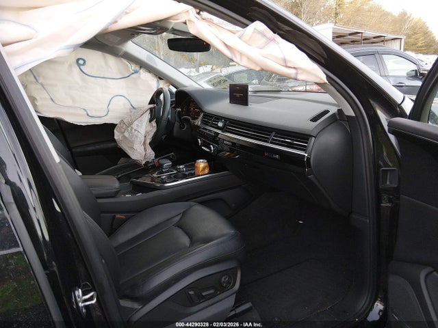 2019 AUDI Q7 WA1LAAF78KD014951 Photo 4