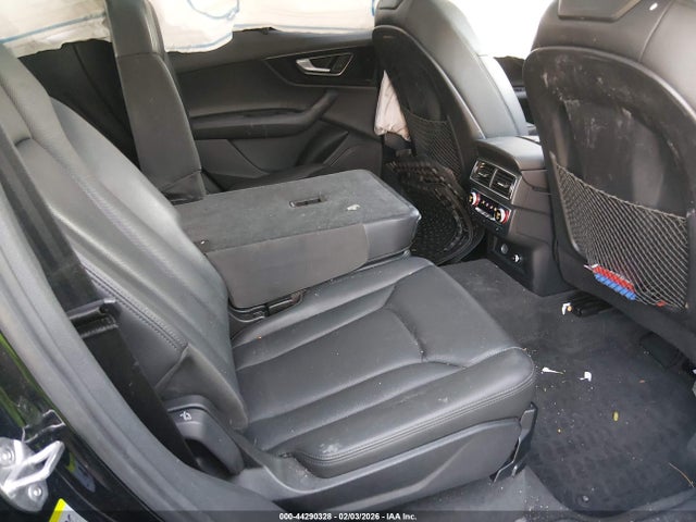 2019 AUDI Q7 WA1LAAF78KD014951 Photo 7