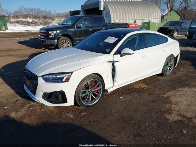 2024 AUDI A5 SPORTBACK WAUDACF50RA085235 Photo 1