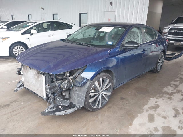 1N4BL4CV5NN345717 Nissan Altima Sr Fwd