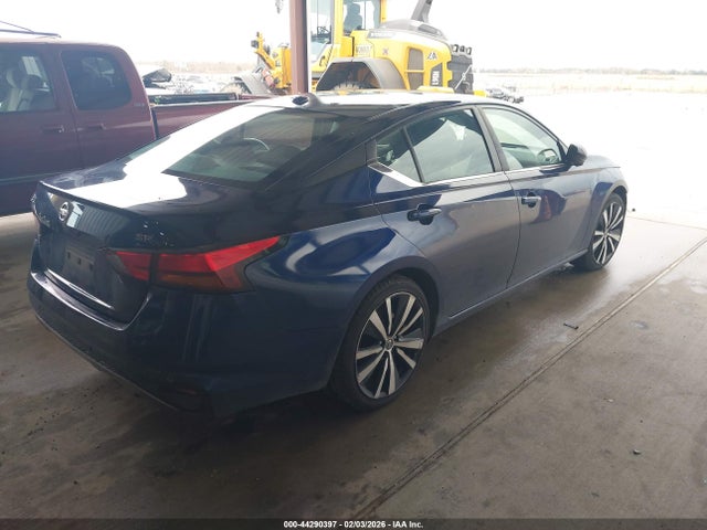 1N4BL4CV5NN345717 Nissan Altima Sr Fwd