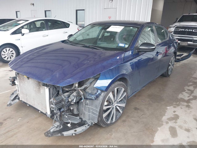 1N4BL4CV5NN345717 Nissan Altima Sr Fwd