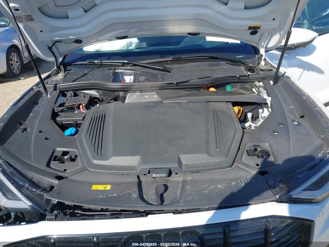 2022 AUDI E-TRON WA1LAAGE3NB011114 Photo 9