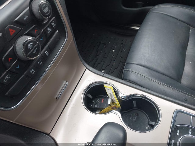 Продажа на аукционе авто 2015 Jeep Grand Cherokee Limited, vin: 1C4RJFBG8FC933203, номер лота: 44290471