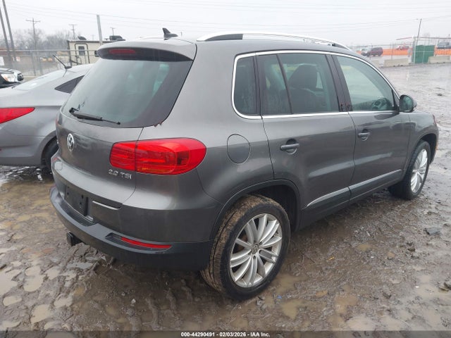 Продажа на аукционе авто 2012 Volkswagen Tiguan Se, vin: WVGAV7AX7CW003243, номер лота: 44290491