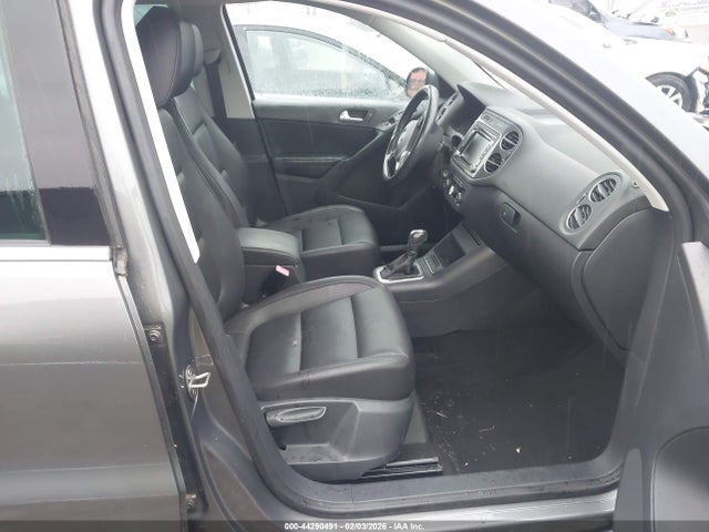 Продажа на аукционе авто 2012 Volkswagen Tiguan Se, vin: WVGAV7AX7CW003243, номер лота: 44290491