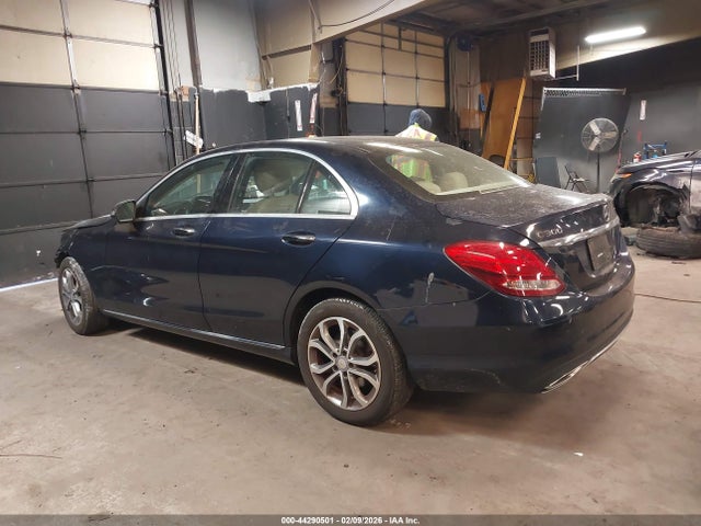 Продаж на аукціоні авто 2017 Mercedes-benz C 300 4matic, vin: 55SWF4KBXHU203312, номер лоту: 44290501