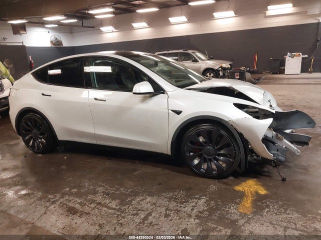 Продажа на аукционе авто 2020 Tesla Model Y Long Range Dual Motor All-wheel Drive/performance Dual Motor All-wheel Drive, vin: 5YJYGDEF3LF009672, номер лота: 44290524