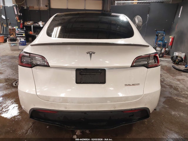 Продажа на аукционе авто 2020 Tesla Model Y Long Range Dual Motor All-wheel Drive/performance Dual Motor All-wheel Drive, vin: 5YJYGDEF3LF009672, номер лота: 44290524