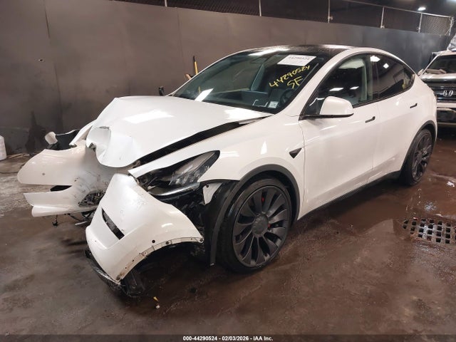 2020 TESLA MODEL Y 5YJYGDEF3LF009672 Photo 1