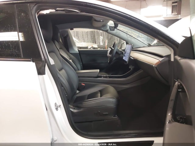 2020 TESLA MODEL Y 5YJYGDEF3LF009672 Photo 4