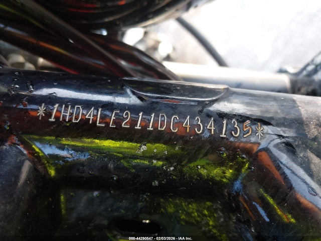 2013 HARLEY-DAVIDSON XL883 1HD4LE211DC434135 Photo 9
