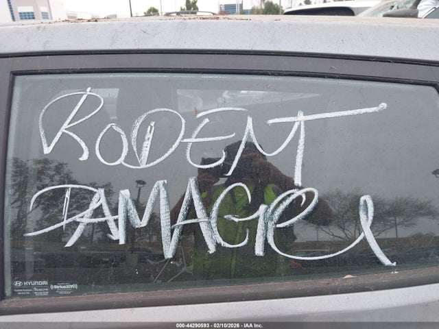 KMHCT5AE3GU250083 Hyundai ACCENT SE
