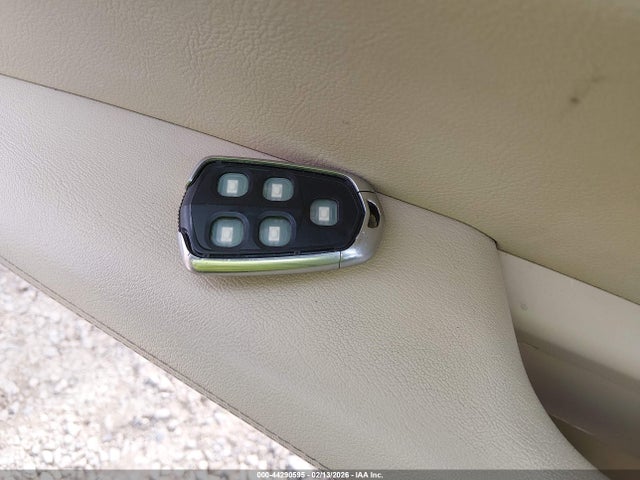 2017 CADILLAC XT5 1GYKNARS2HZ133882 Photo 10