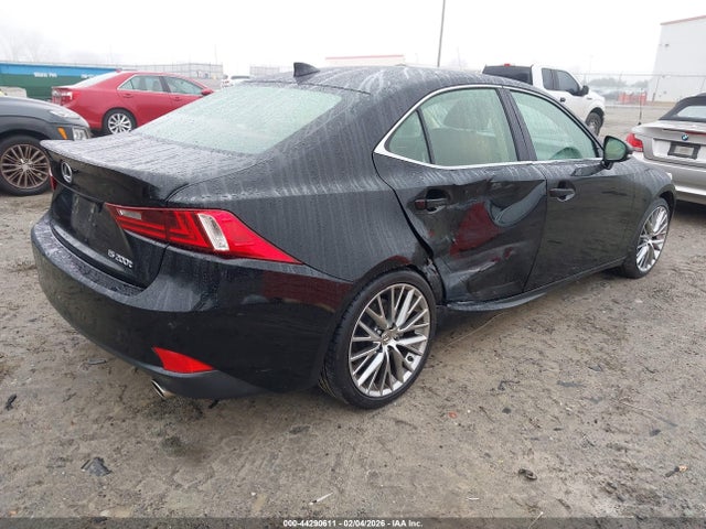 2016 LEXUS IS 200T JTHBA1D22G5025517 Photo 3
